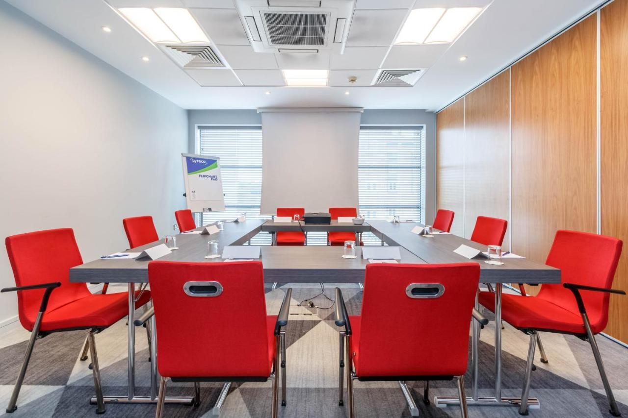 Holiday Inn Express Walsall M6, J10 By Ihg Экстерьер фото