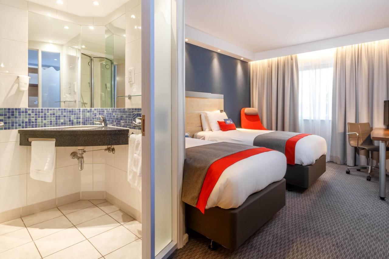 Holiday Inn Express Walsall M6, J10 By Ihg Экстерьер фото
