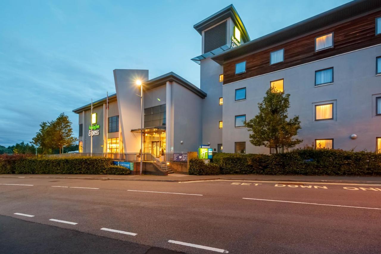 Holiday Inn Express Walsall M6, J10 By Ihg Экстерьер фото