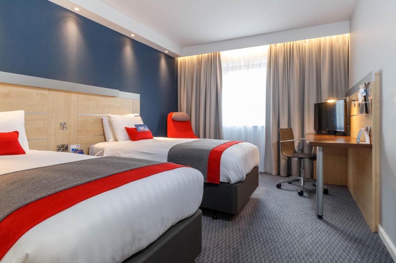 Holiday Inn Express Walsall M6, J10 By Ihg Экстерьер фото
