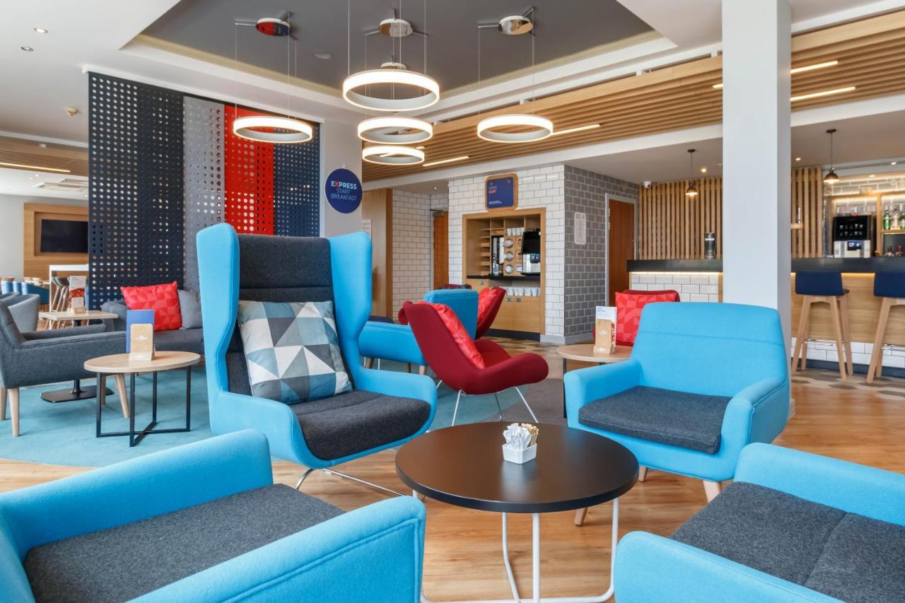 Holiday Inn Express Walsall M6, J10 By Ihg Экстерьер фото