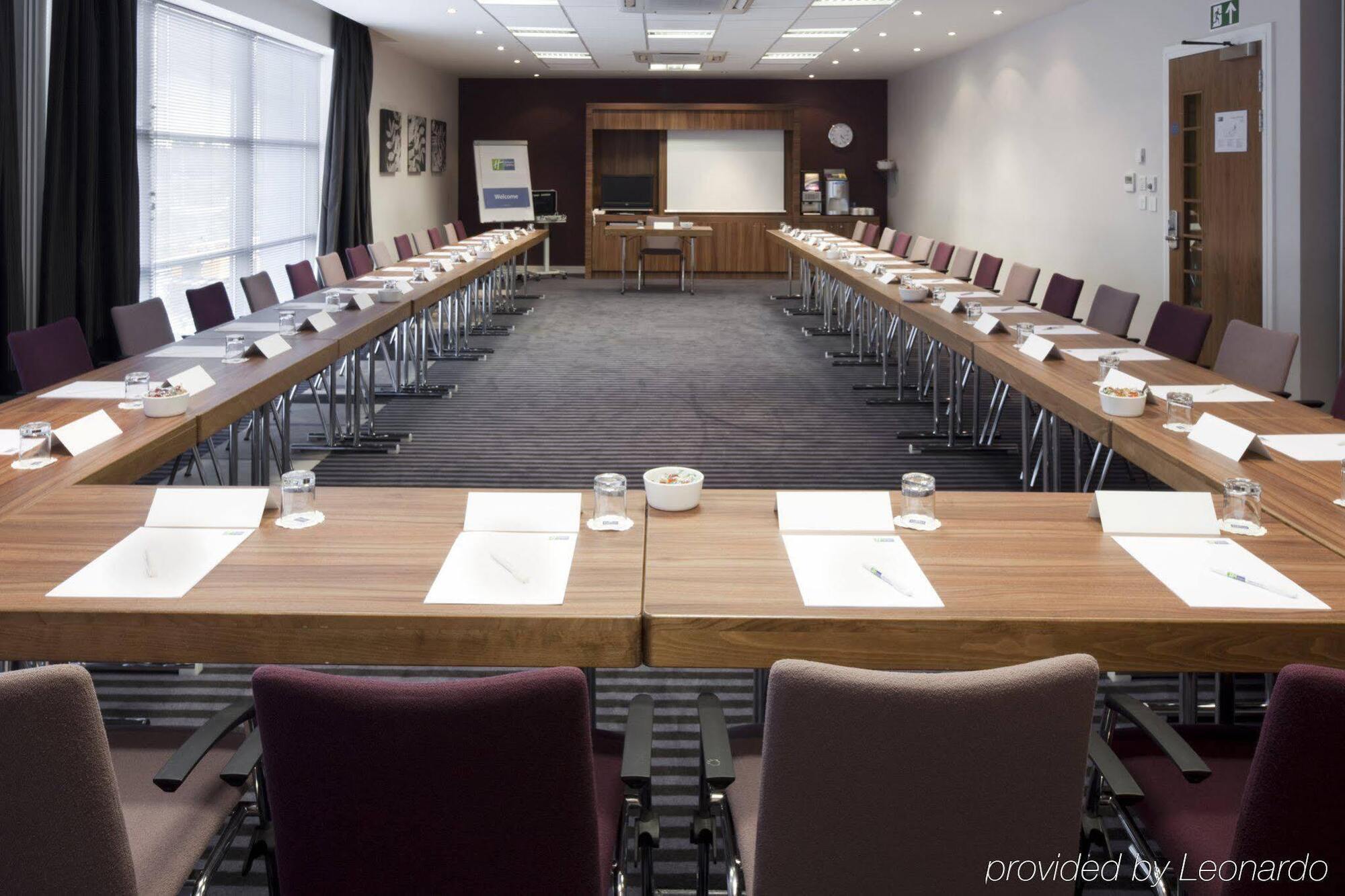 Holiday Inn Express Walsall M6, J10 By Ihg Экстерьер фото